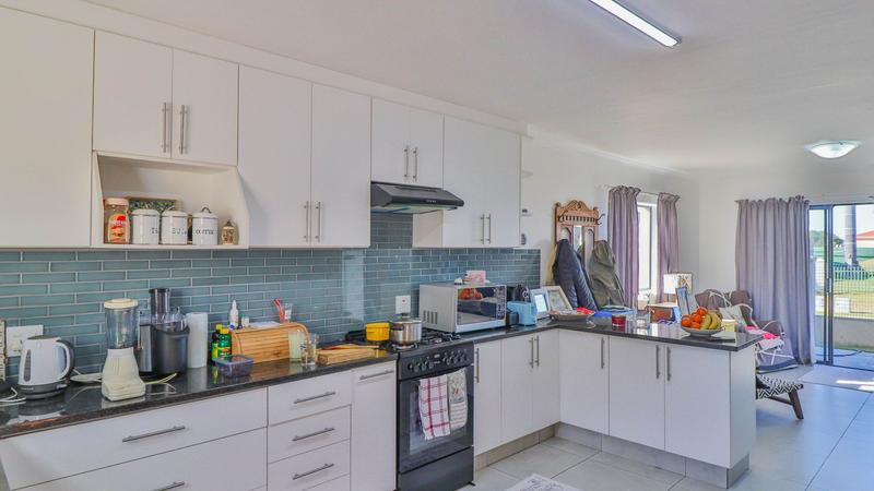 3 Bedroom Property for Sale in Heiderand Western Cape